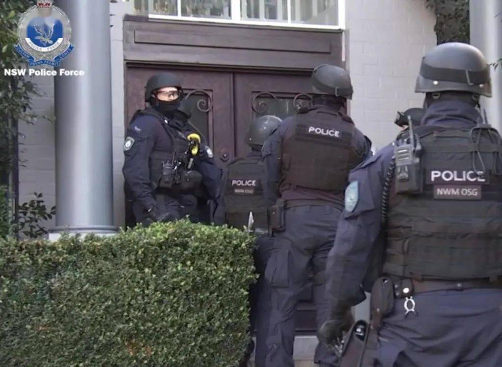 突击 | 澳洲警方展开大规模行动，华人区民宅遭搜查！19人先后被捕